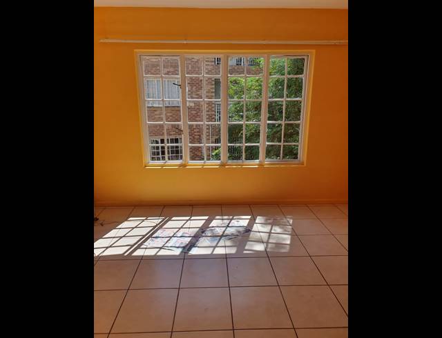 2 BEDROOM APARTMENT FOR SALE IN PELHAM